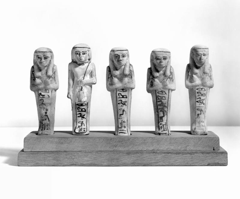Ushabtiu (tomb figures )