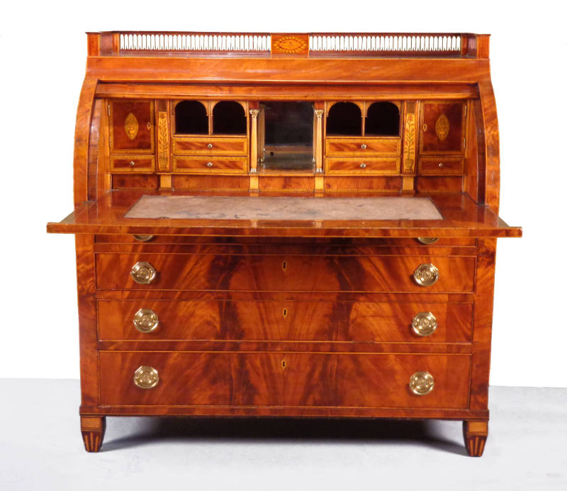 Cylinder-Front Desk