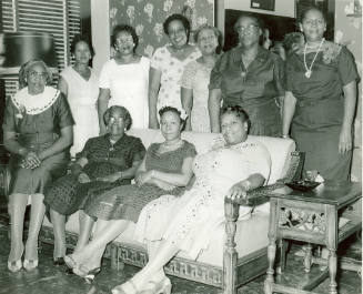 La Bas Desoie Club Does the Unusual