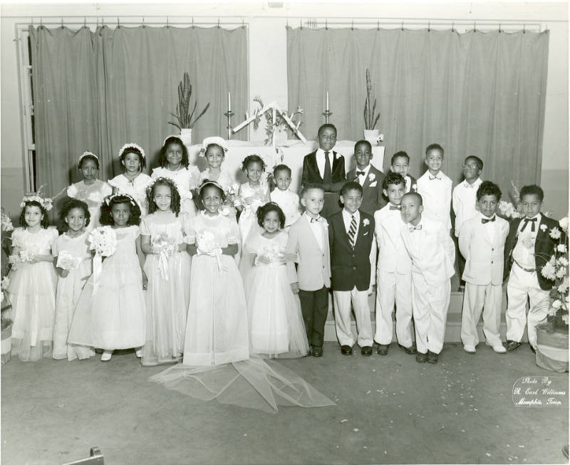 Lutheran Cooperative Kindergarten Presents Kiddies in "Tom Thumb" Wedding