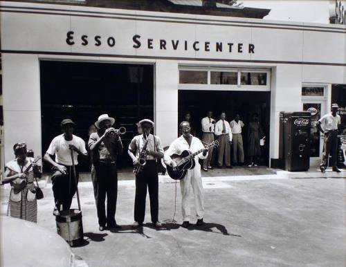 Al Jackson Band at Al Jackson's Servicenter with Little Laura Dukes of the Beale Street Jug Band, Memphis