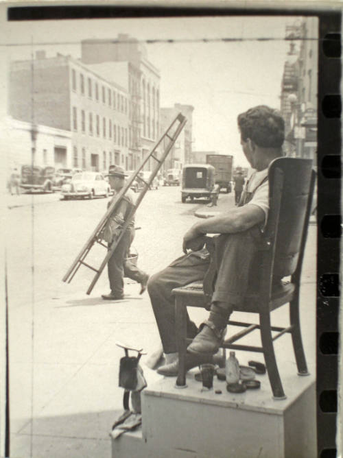 New York  [Shoeshine Man]