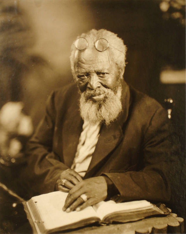 Old Man with Bible, New York