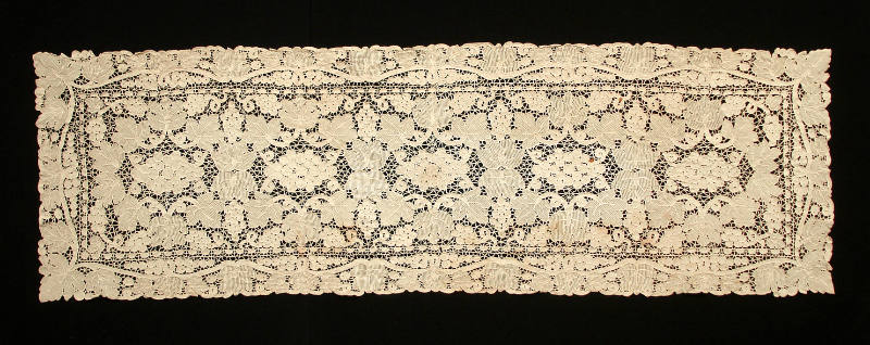 Table Scarf