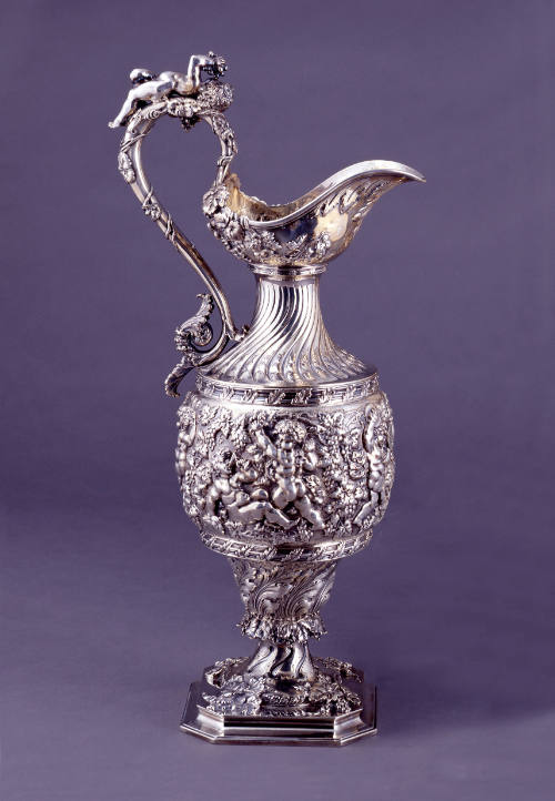 DECORATIVE ARTS AND DESIGN