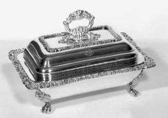 Entree Dish with Cover