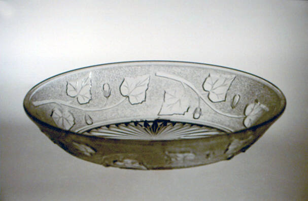 Ivy in Snow Dish